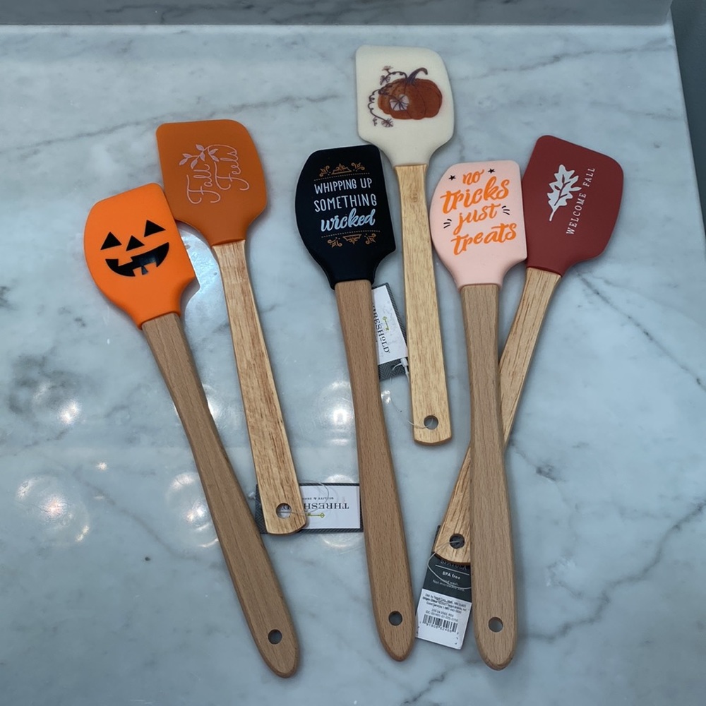 NWT Threshold Spatulas